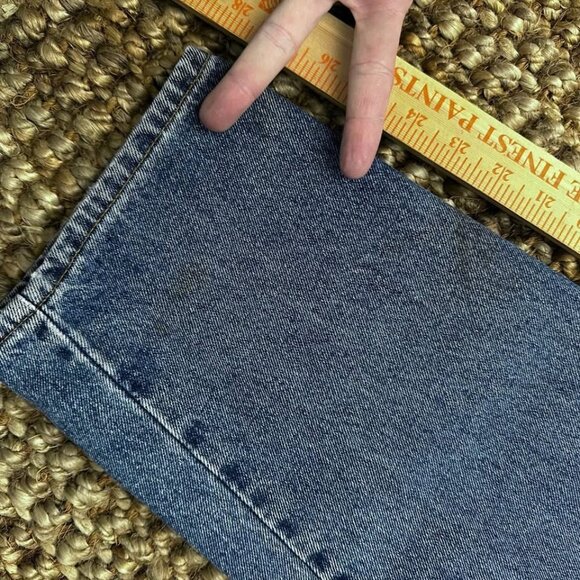 Vintage 1980s - 560 Levi’s Men’s Jeans Loose Fit Rare (36x30) Made In US… - Picture 7 of 9